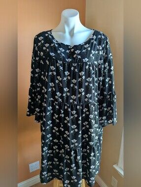 Bundles Of 2 Dresses 1 Blouse  Black Floral Button-Front Size 2XL
